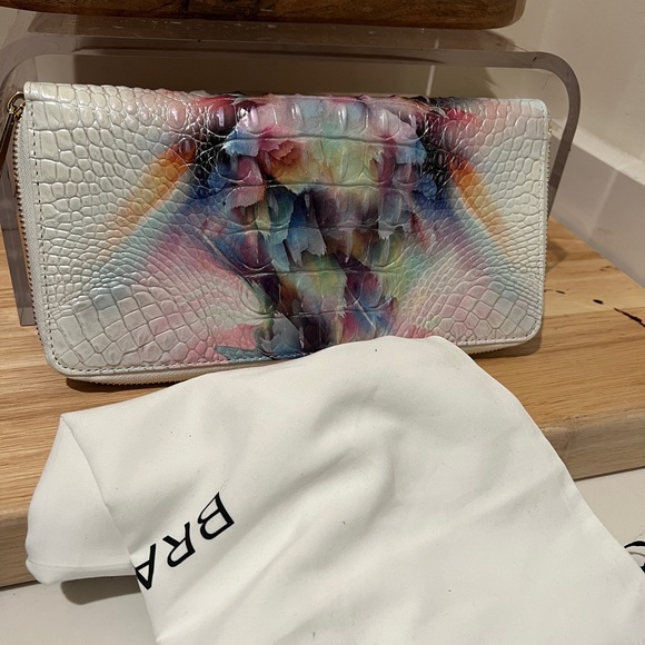 Brahmin Melbourne SKYLER Large Wristlet Clutch Travel Wallet PRISM OMBRE - Picture 7 of 12